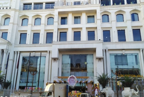 White Palace Hotel And Convention