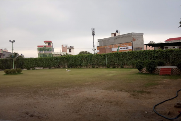 D S Farmhouse