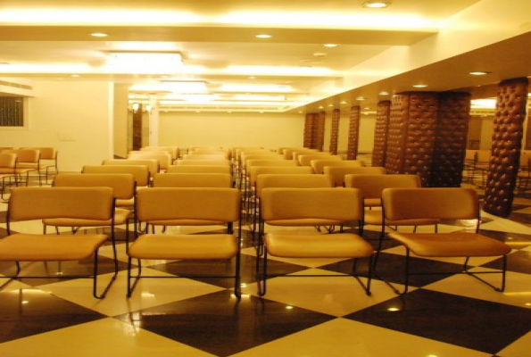 Maanya Hotel