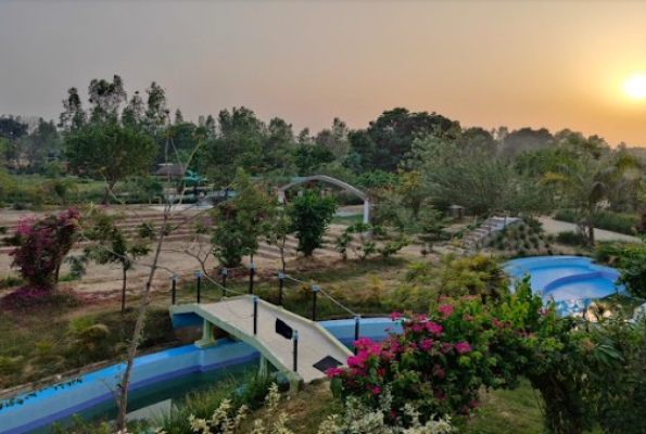 Aalok Farms Village Retreat