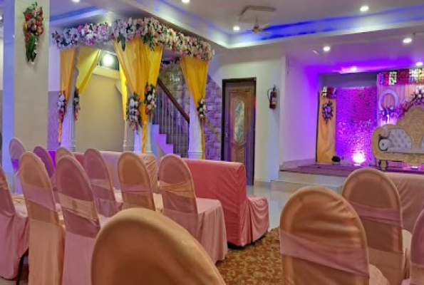 Hall 1 at Shahi Guest House