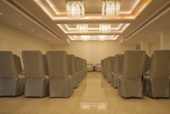 Aureila Grand Hotel And Banquet