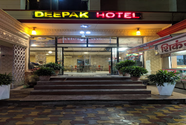 Deepak Hotel