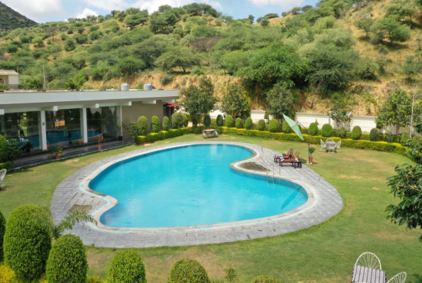 Pool Side Garden at Amar Bagh Resort