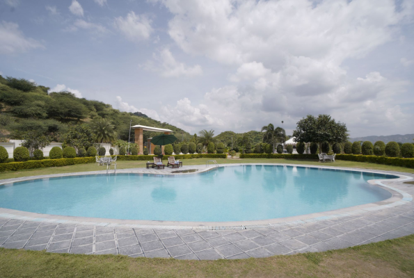 Pool Side Garden at Amar Bagh Resort