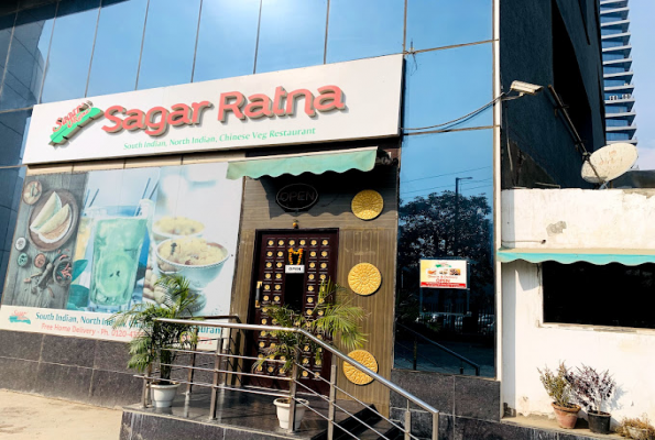 Restaurant at Sagar Ratna