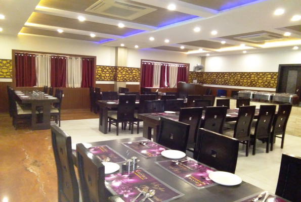 Restaurant at Hotel Karan Vilas