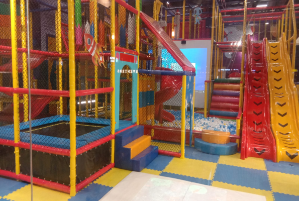 Play Area at Hamleys Gaur City