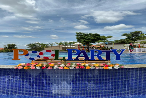 Pool Side at Ravishing Retreat Resort