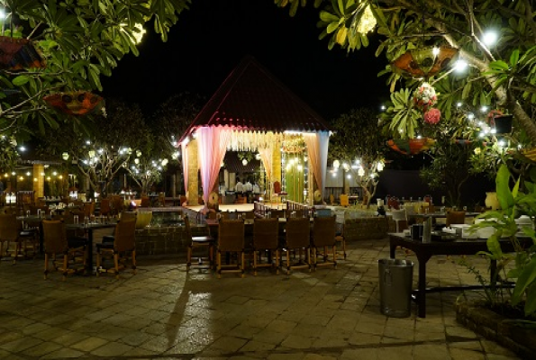 Garden Restaurant at The Courtyard