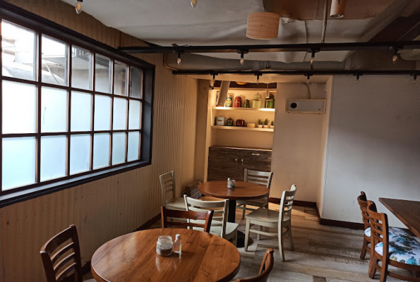 Vintage Machine Cocktail Bar 3