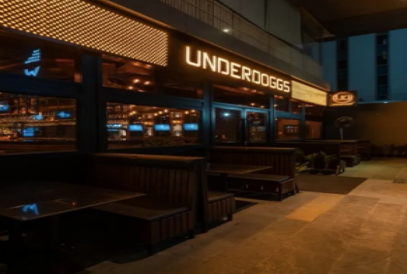 Underdoggs Sports Bar & Grill