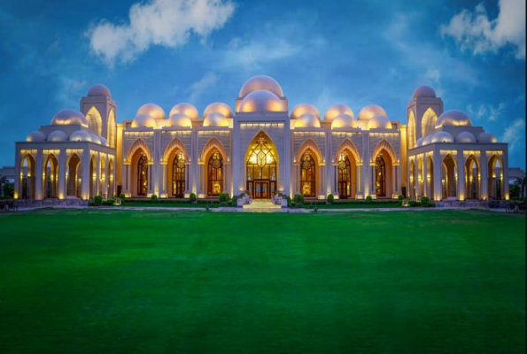 Lawn And Banquet Hall at The Palace