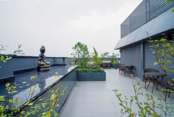 Open Air Terrace at Saltstayz Basil