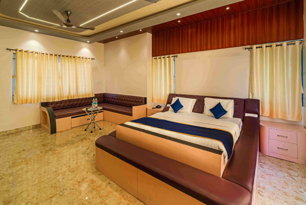 The Venue By Seasons Suites