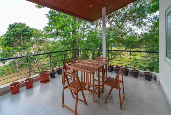 The Venue By Seasons Suites