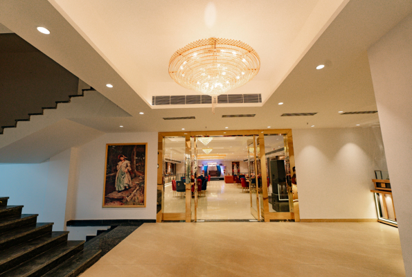 The Eliot Hotel & Banquets