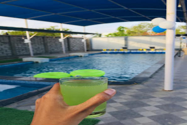 Pool Side at Vadpadraka Hotel And Resort