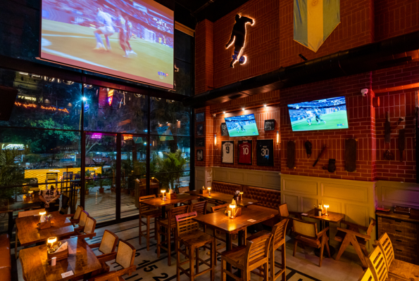 The Studs Sports Bar And Grill