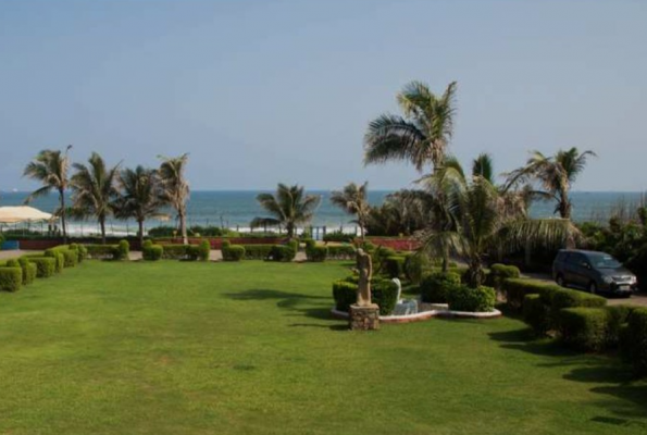 Sea Lawn at Palm Beach Hotel