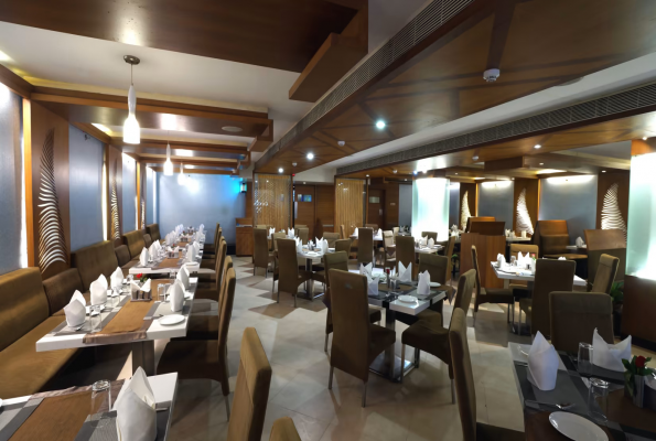 Dakshin Restaurant at Hotel Daspalla