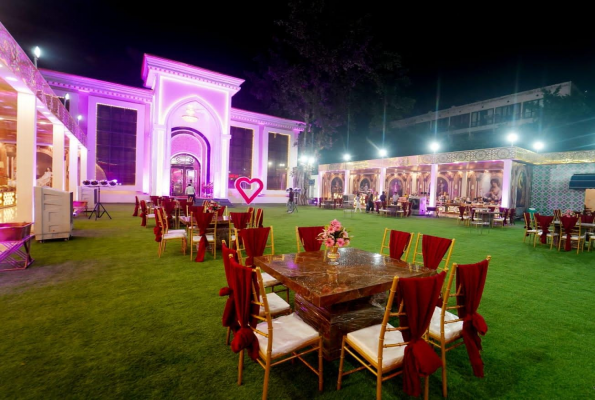 Lawn at Khatir Grand Banquet
