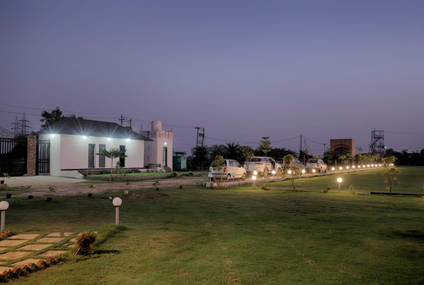 Ac Banquet Hall With Lawn at The Ashoka Farms