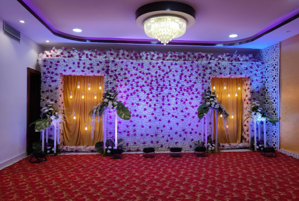 Banquet Hall at Gala Banquet & Conference