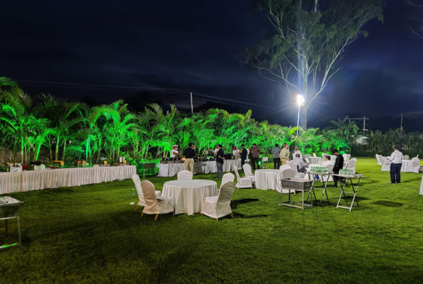 Lawn at Gala Banquet & Conference