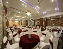 Hotel La Mirage & Banquet Hotel La Mirage & Banquet