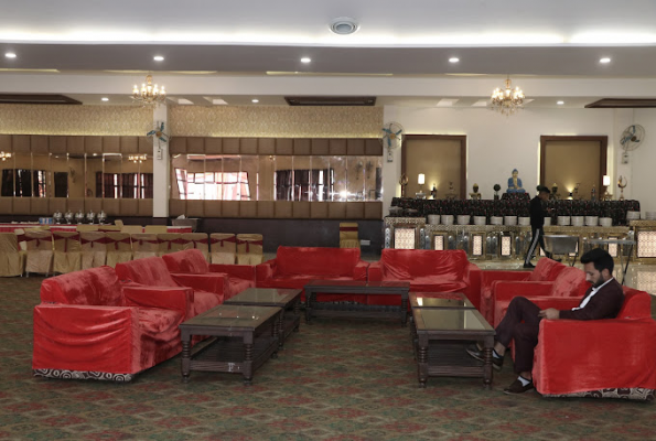 Banquet Hall at Pizzallia Royal Resorts