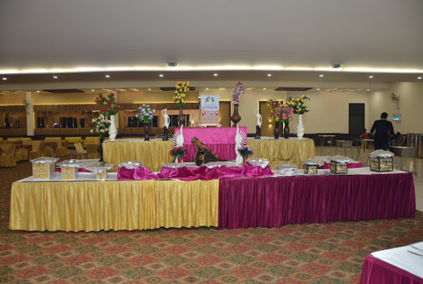 Banquet Hall at Pizzallia Royal Resorts