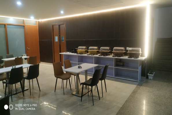 Flxbox Party Conference & Banquet Hall