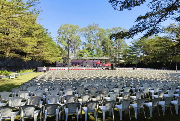 Lawn at Pandit Farms