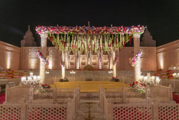 Rajwada Style Mandap at The Amaltaas Fort