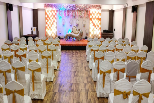 Banquet Hall at Hotel Amrai 69