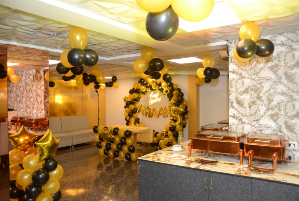 Cafe By Dev Managed By Dev Royale Hotel
