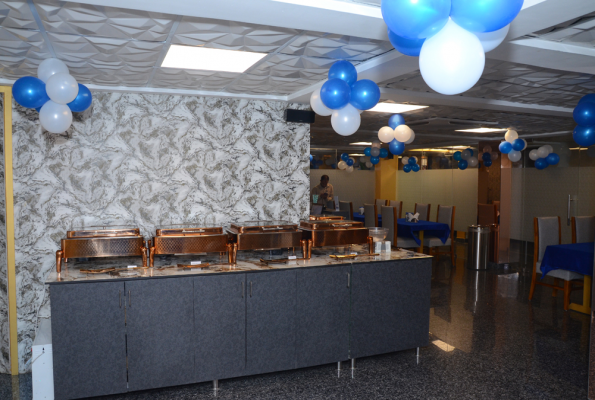 Cafe By Dev Managed By Dev Royale Hotel