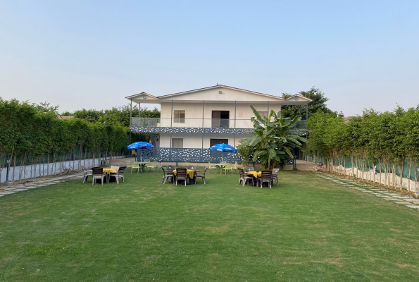 Go Bravo Farm 4bhk Villa With Pool & Lawn