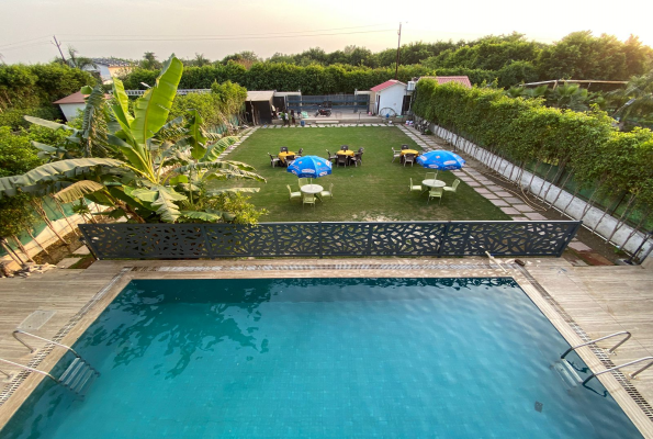 Villa on Rent 4 BHK Villa at Go Bravo Farm 4bhk Villa With Pool & Lawn