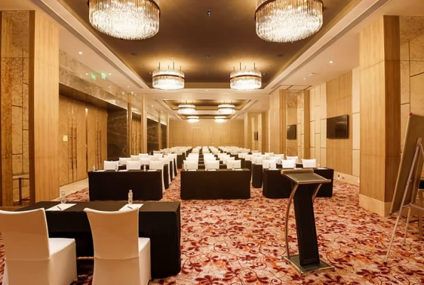 Banquet Hall at Holiday Inn Gurugram Sector 90