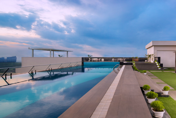 Pomelo Pool Bar at Sandal Suites