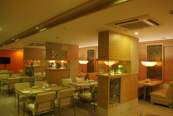 Saffron Restaurant at Hotel Park N