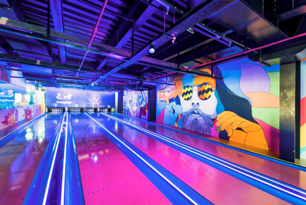 Bowling at Buffetly & Tipsy London