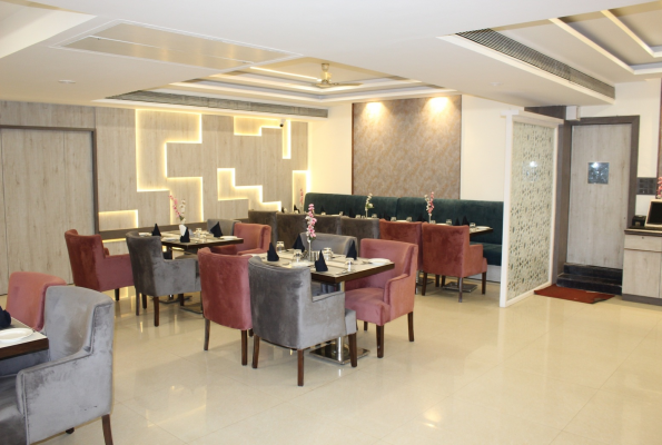 Multi Cuisine Restaurant at Hotel Landmark Nx