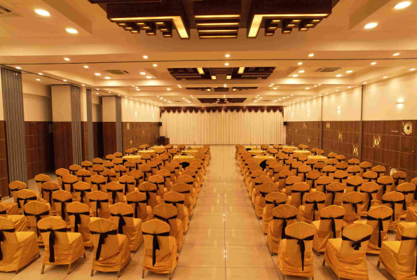 Sangam Hall at Jalmahal Resort And Spa