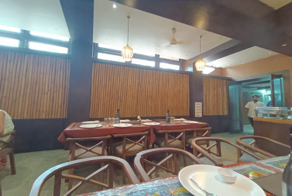 Restaurant at Hotel Mount Regency