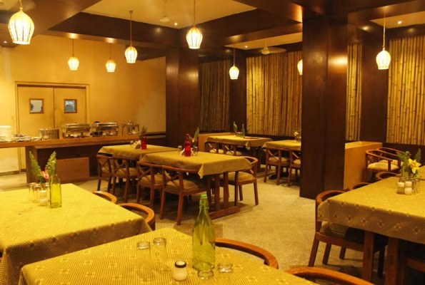 Restaurant at Hotel Mount Regency