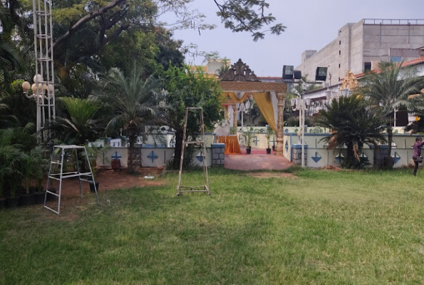 Lawn at Kothakapu Yadava Reddy Gardens