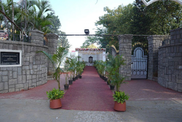 Lawn at Kothakapu Yadava Reddy Gardens